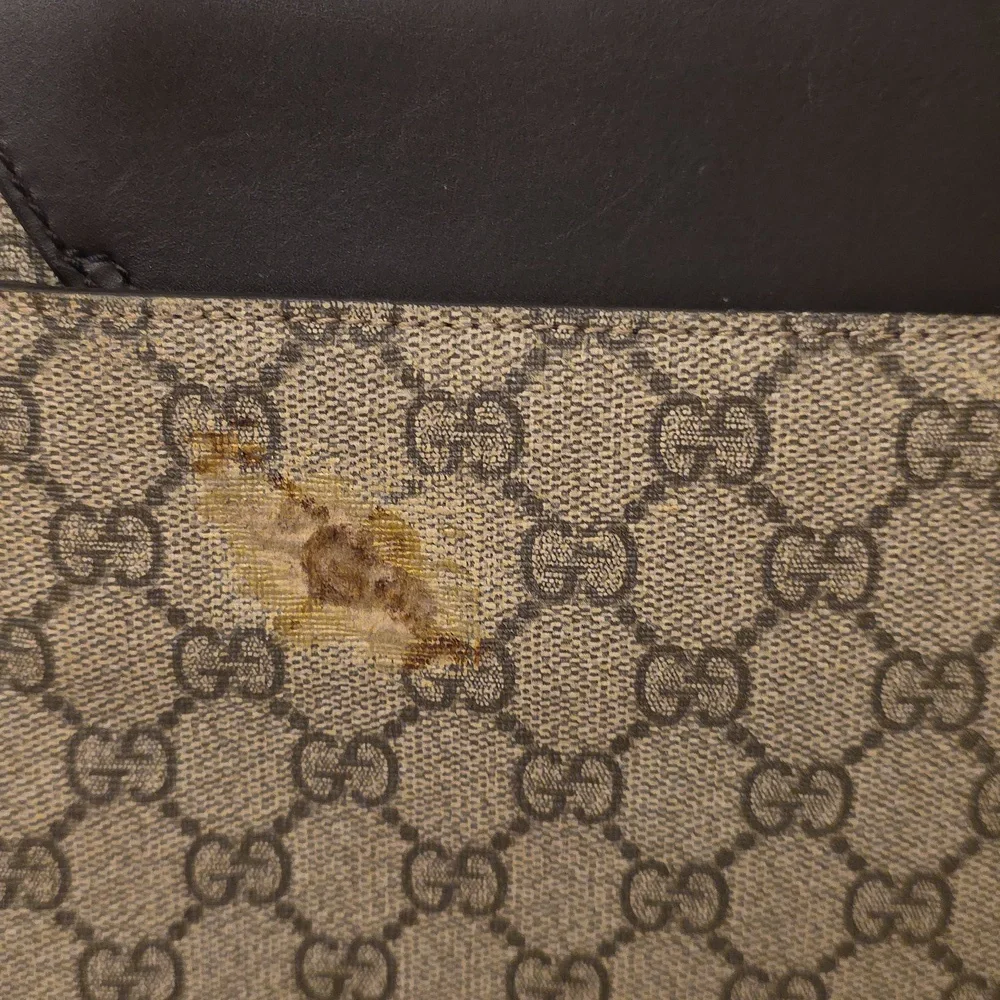 GUCCI GG Supreme Laptop Bag Clutch 3 Pocket Shoulder Crossbody Strap Unisex